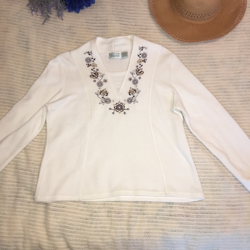 Cute White Floral Sweater